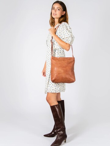 still Nordic Skuldertaske ' Khloe ' i brun: forside