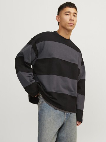 JACK & JONES Sweatshirt in Grijs: voorkant