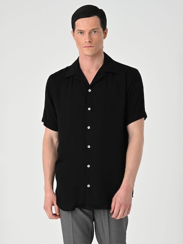 Regular fit Camicia di Antioch in nero: frontale