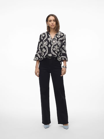 VERO MODA Blouse in Black