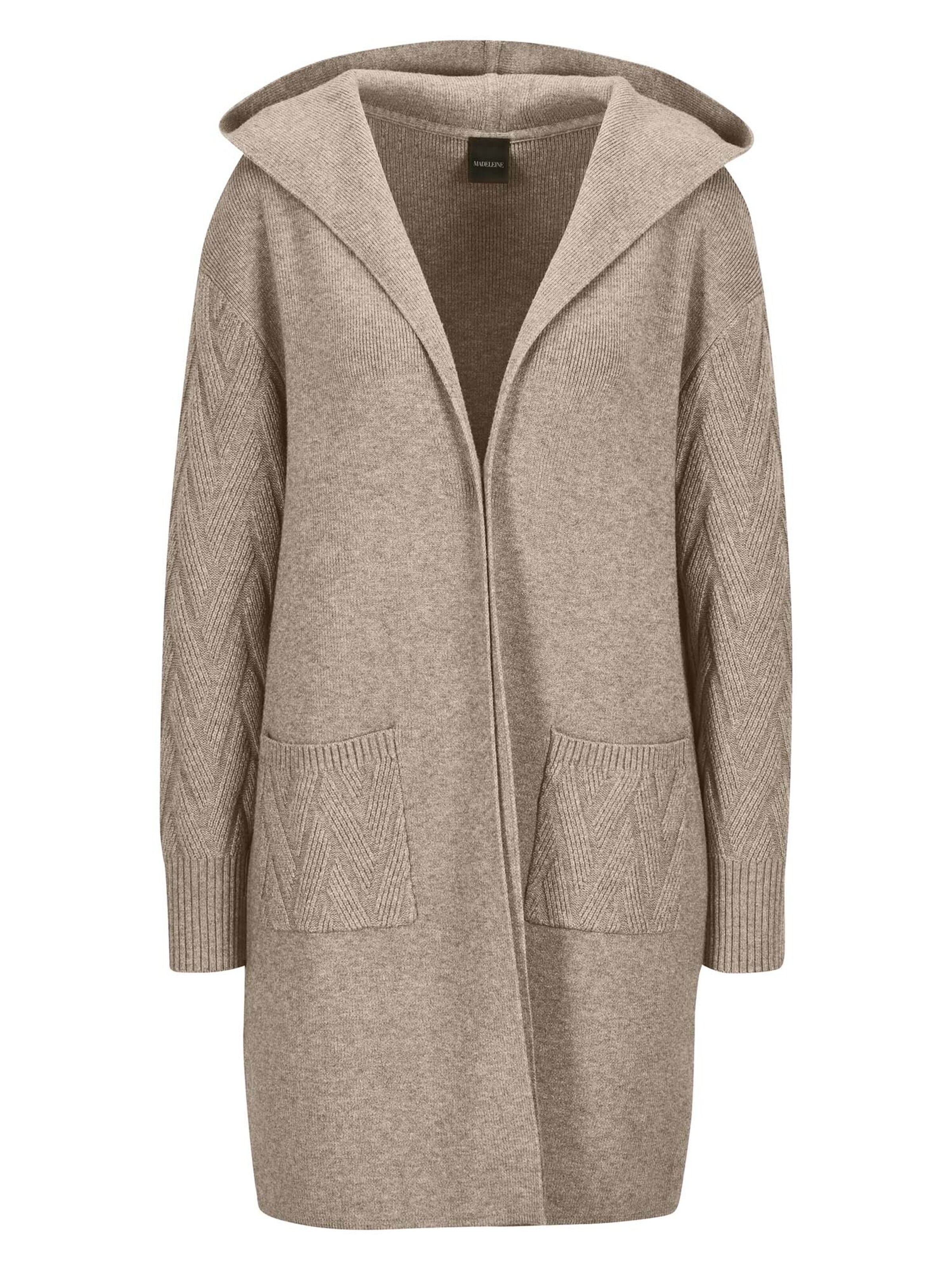 MADELEINE Strickjacke in Beige: Vorderseite
