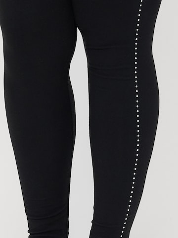 ONLY Carmakoma - Skinny Leggings 'CARZONE' en negro