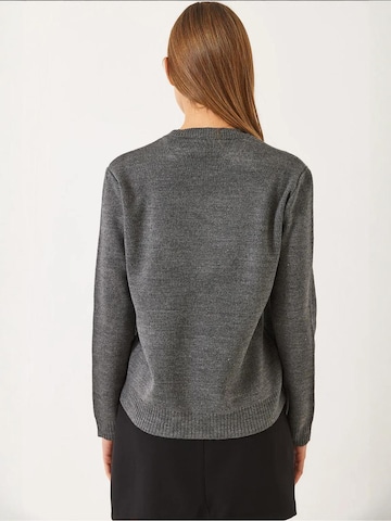 Bianco Lucci - Pullover em cinzento