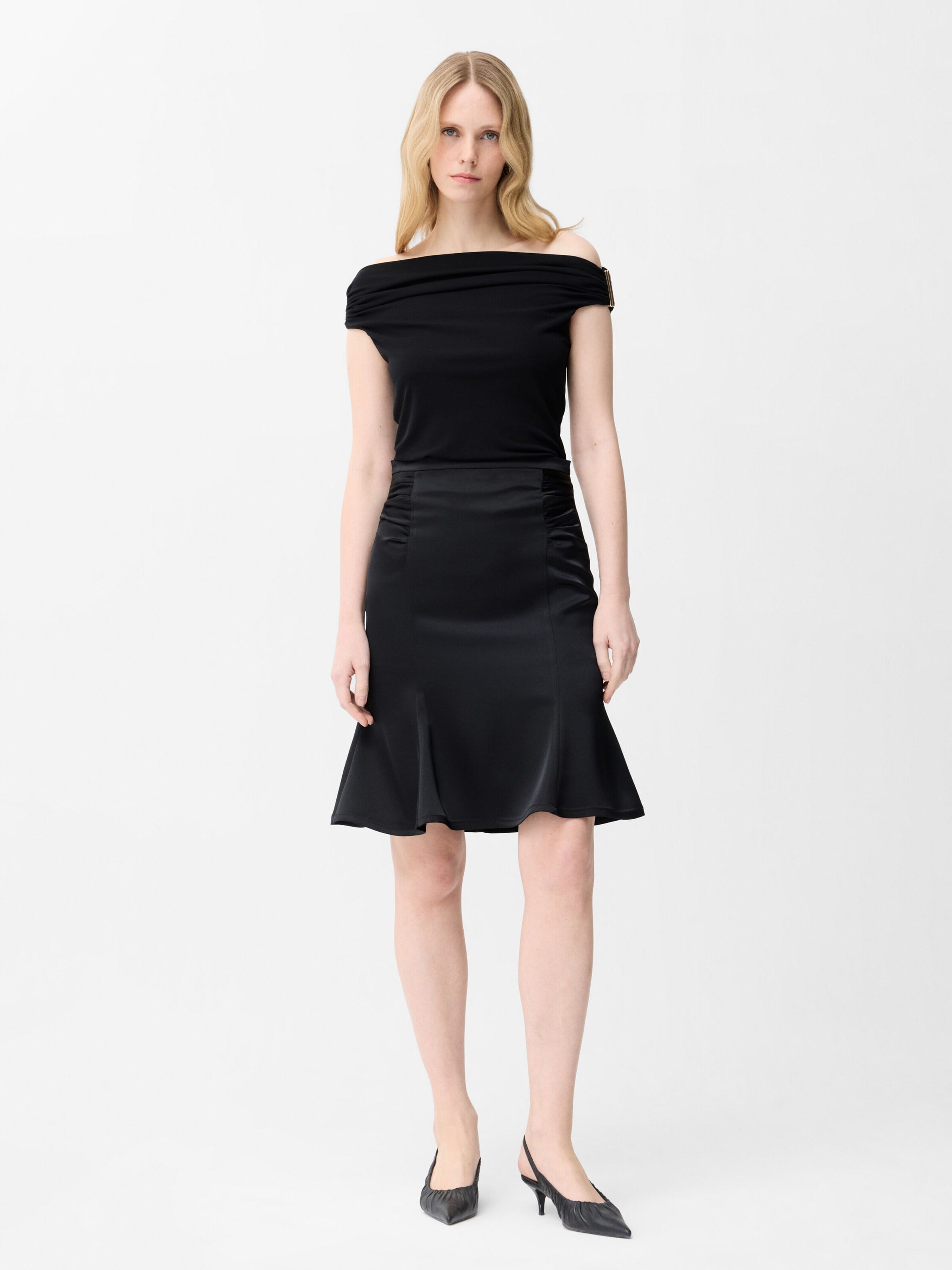 adl Skirt in Black