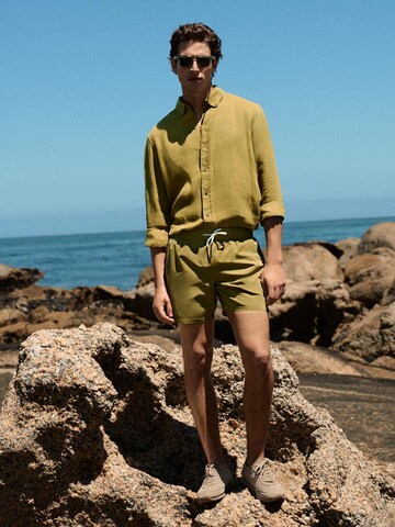 Shorts de bain Marks & Spencer en vert