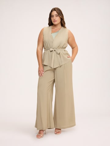 Flared Pantaloni di Fiorella Rubino in beige