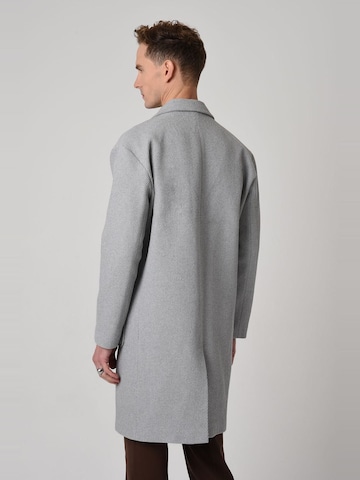 Cappotto di mezza stagione di Antioch in grigio