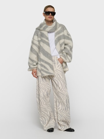 10Days Loose fit Trousers in White