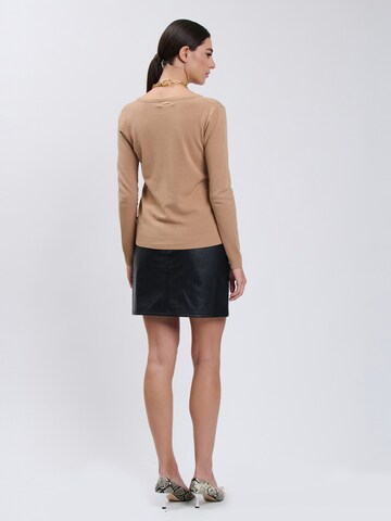 Influencer Knit Cardigan in Beige