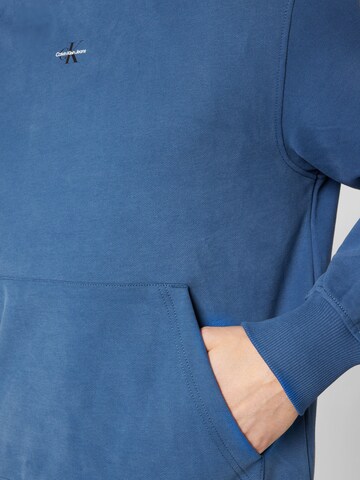 Calvin Klein Jeans Sweatshirt in Blauw