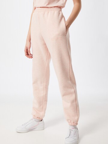 PARI Loose fit Trousers in Pink: front