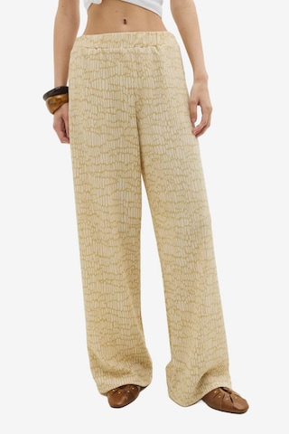No Matter What Hose in Beige: Vorderseite