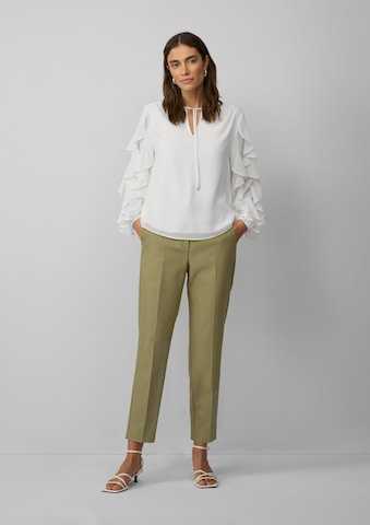 s.Oliver BLACK LABEL Tapered Bügelfaltenhose in Grün