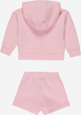 Set de la Nike Sportswear pe roz
