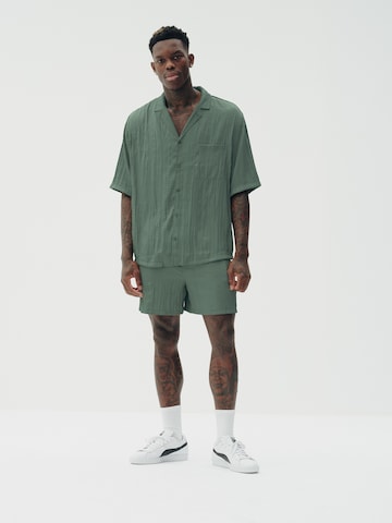 Sinned x ABOUT YOU Comfort fit Button Up Shirt 'Ricardo' in Green