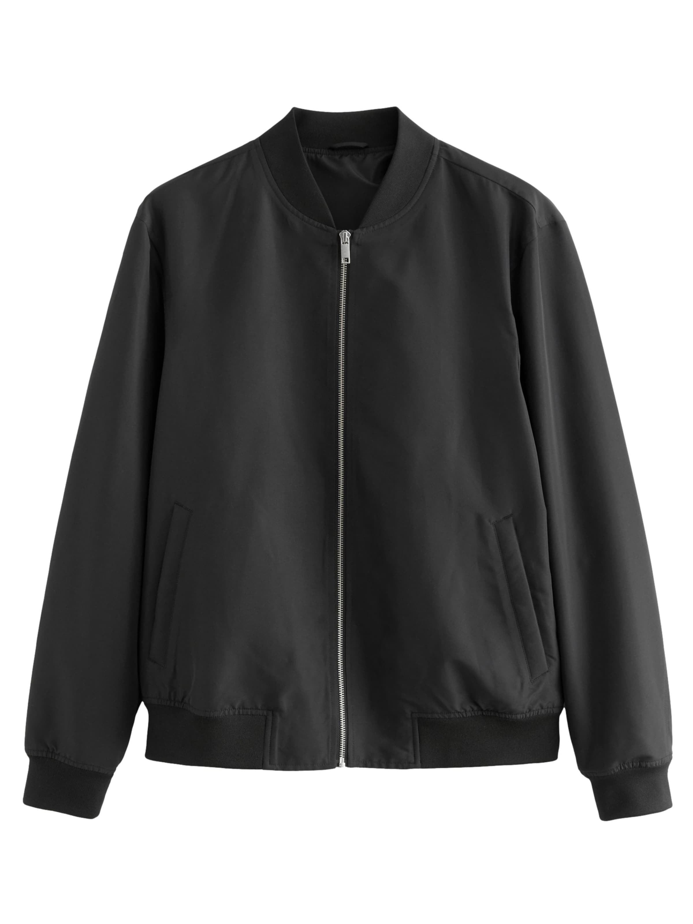 Next Преходно яке в черно: отпред