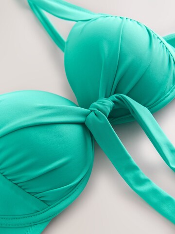 Next Push-up Bikinitop in Grün