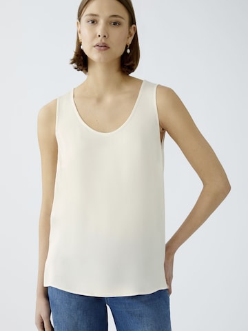 OUI Top in White: front