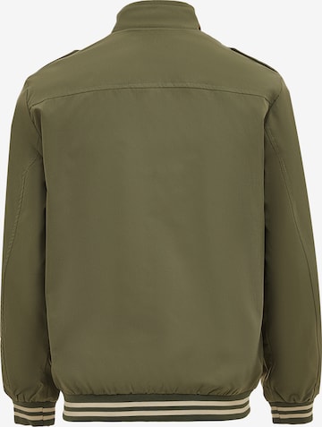 boundry Between-Season Jacket in Green