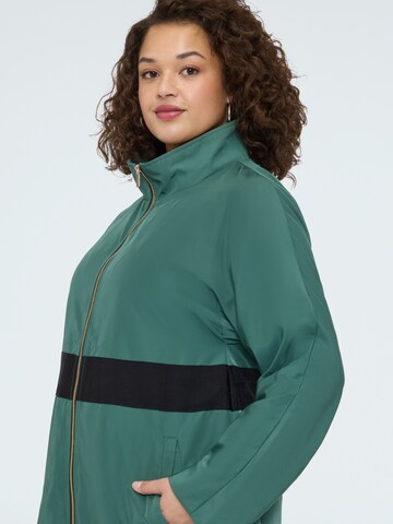 Fiorella Rubino Wintermantel in Groen