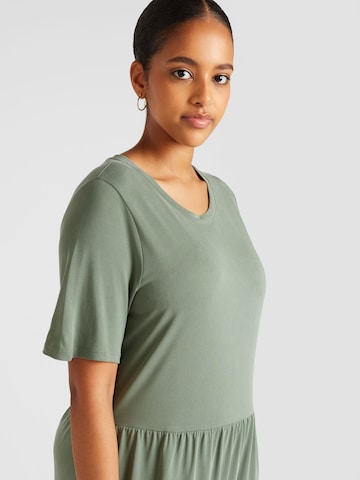 Vero Moda Curve Šaty 'FILLI CALIA' – zelená