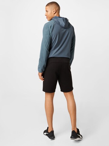 PUMA Regular Sportshorts in Schwarz