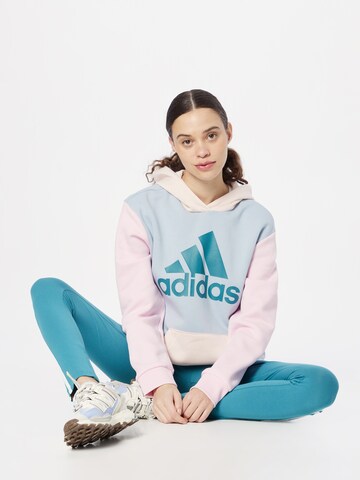 zils ADIDAS SPORTSWEAR Sportisks džemperis 'Essentials Logo friend Fleece'