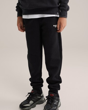 WE Fashion - Regular Calças em preto: frente