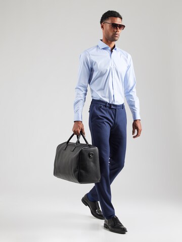 regular Pantaloni chino di bugatti in blu