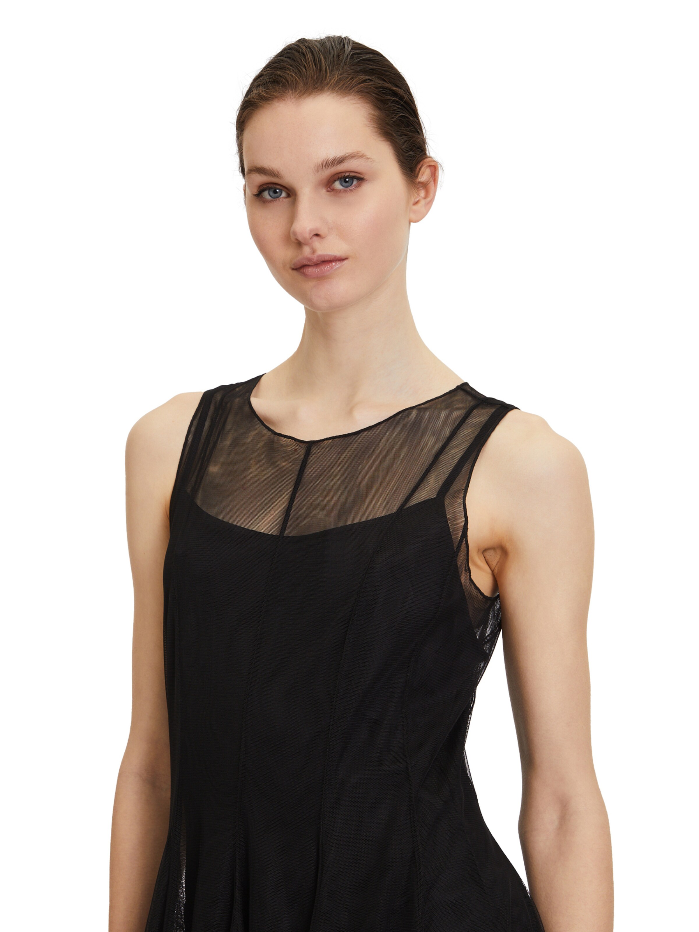 Abito da sera di Vera Mont in nero