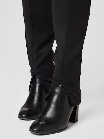 Calvin Klein Curve Skinny Leggings in Schwarz