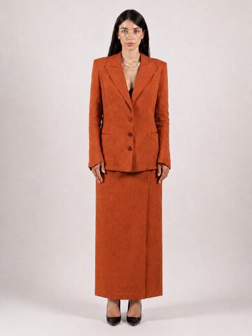 Amarilde Suit in Orange