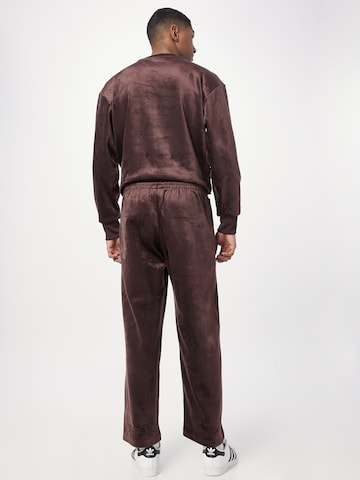 ADIDAS ORIGINALS Regular Pants 'Premium Essentials+ Velvet' in Grey