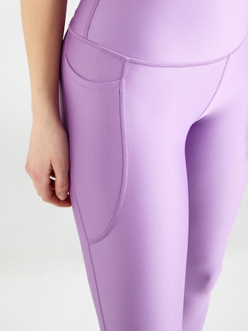 UNDER ARMOUR Skinny Fit Спортен панталон в лилав
