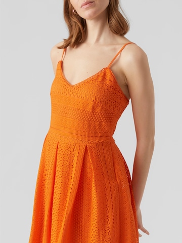 VERO MODA - Vestido 'HONEY' en naranja