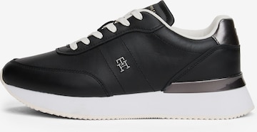 Sneaker low 'CHIC' de la TOMMY HILFIGER pe negru: față