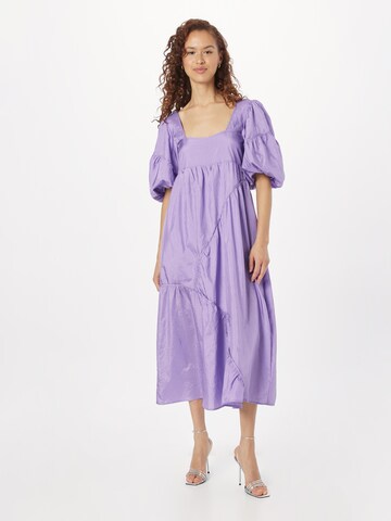 Robe 'Hesla' Gestuz en violet : devant