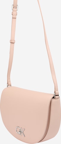 Calvin Klein - Bolso de hombro en rosa