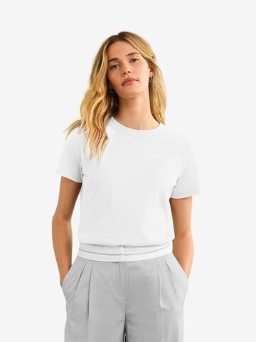 Next Shirt in White: front