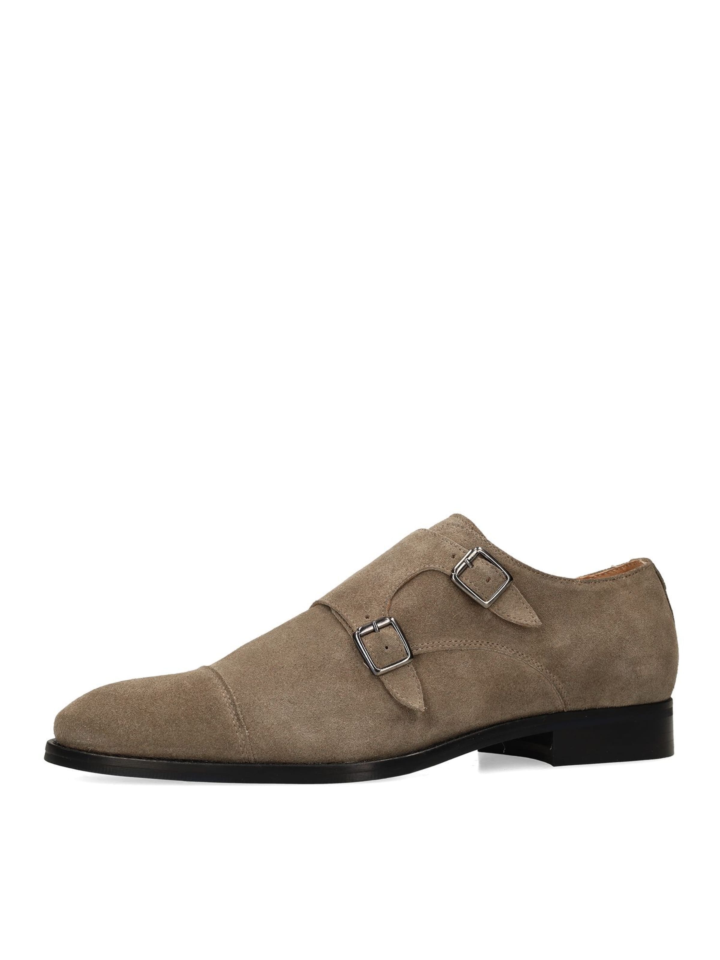 MANFIELD Instappers in Beige: voorkant