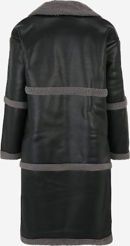 Manteau d’hiver 'METHA' Vero Moda Petite en noir