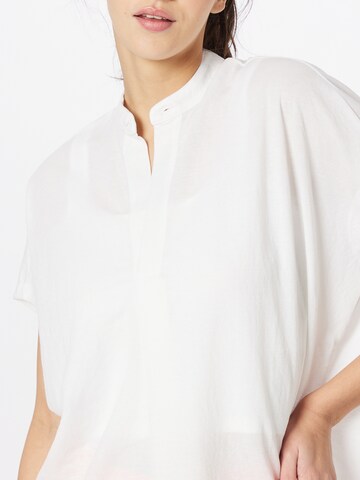 Bluză 'JANDINA' de la Club Monaco pe alb