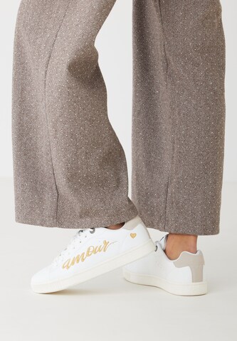 Sneaker bassa ' MIST ' di BRITISH KNIGHTS in bianco: frontale