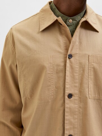 SELECTED HOMME Regular fit Overhemd 'Luka' in Bruin