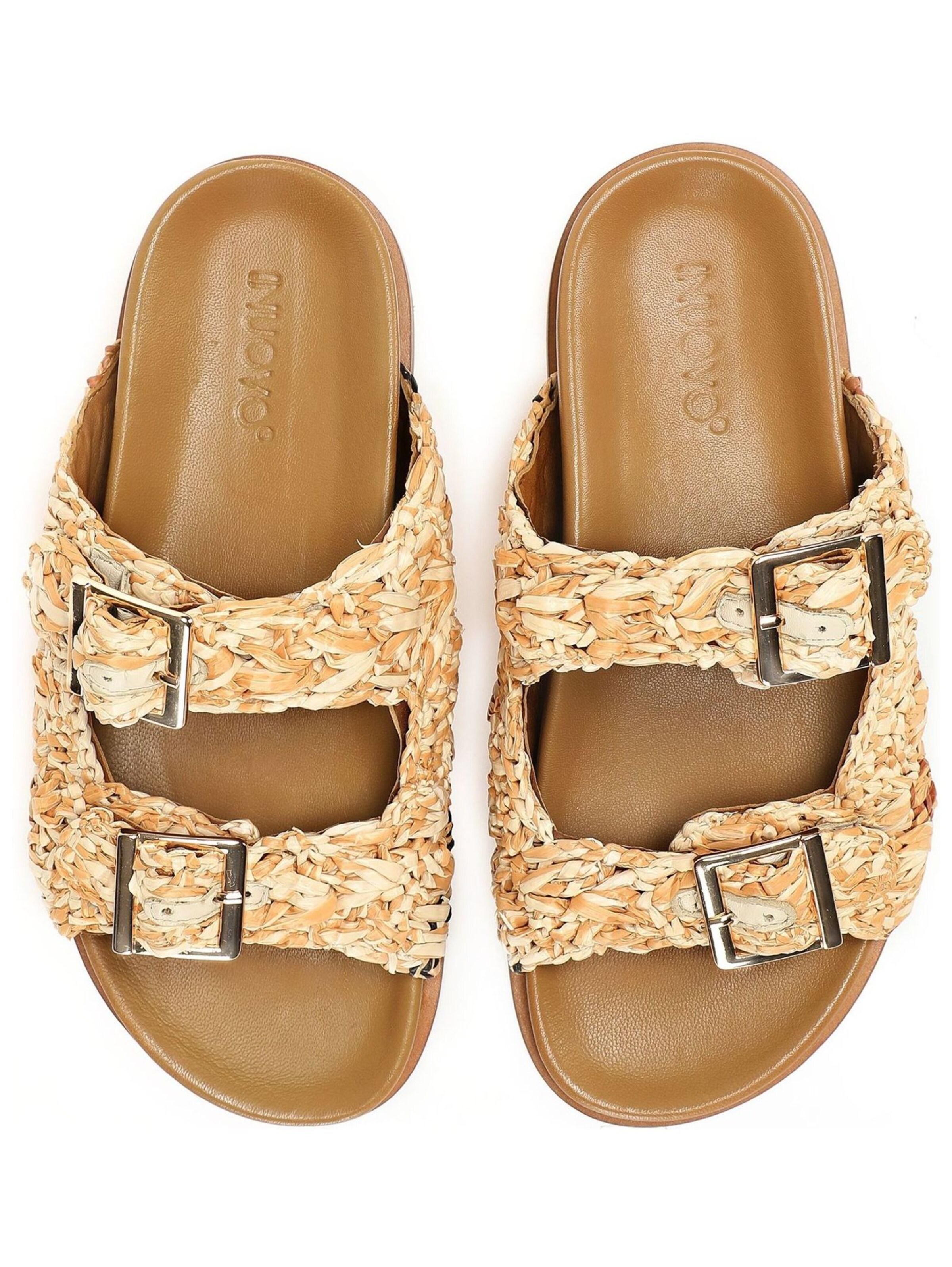 Zoccoletto di INUOVO in beige