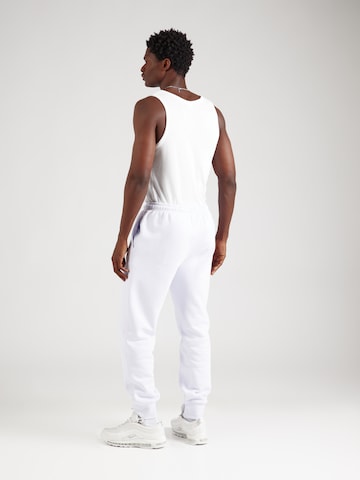 Nike Sportswear - Tapered Pantalón 'CLUB' en lila