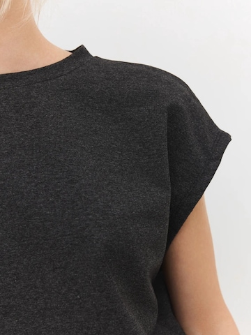 No Matter What Shirt in Zwart