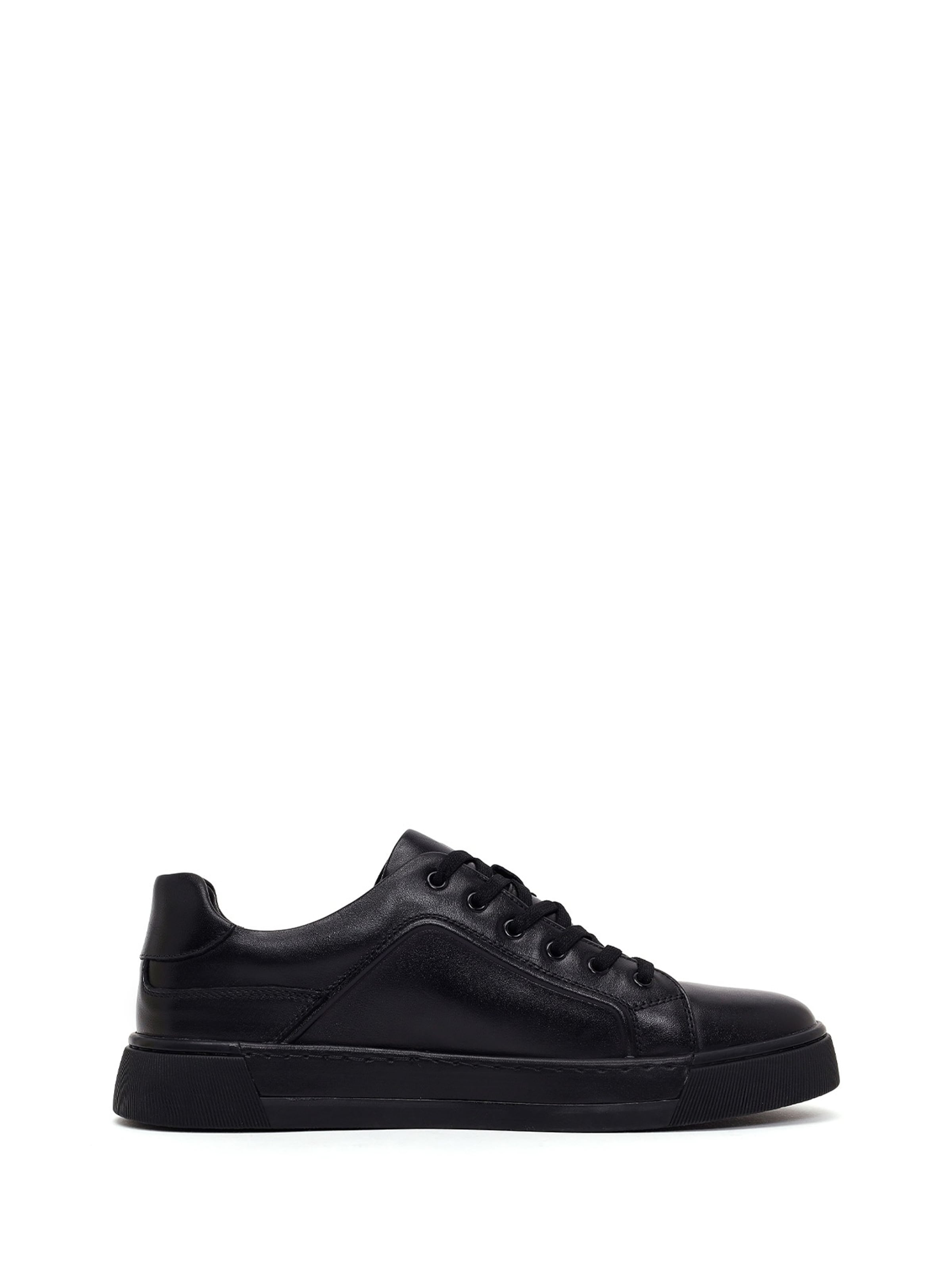 Derimod - Zapatillas deportivas bajas en negro
