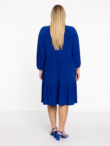 Yoek Dress ' Ruffle Detail ' in Blau