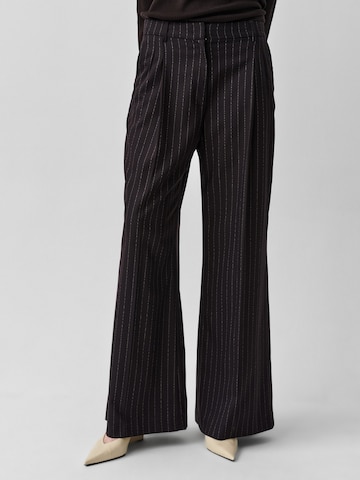 TATUUM - Pierna ancha Pantalón en marrón: frente
